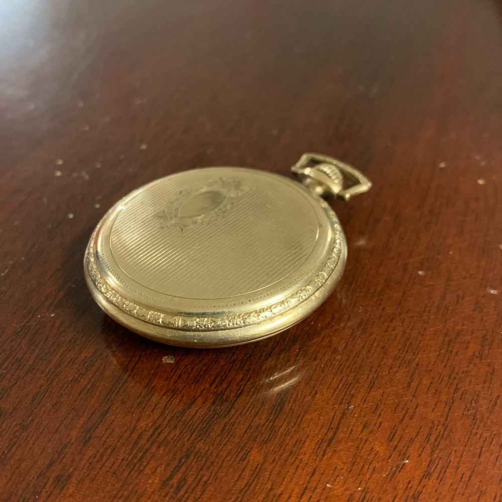 ANTIQUE GOLD POCKET WATCH - Picture 4 of 10
